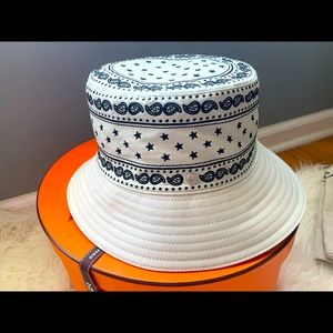 Hermes Balade Bandana bucket hat in White sz 57